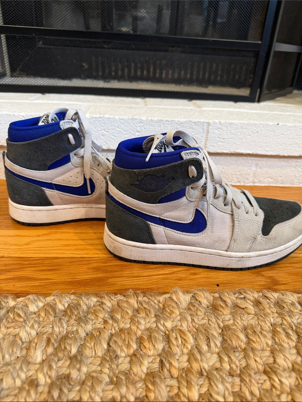 Nike High-Top Sneakers in Gray and Blue size 8